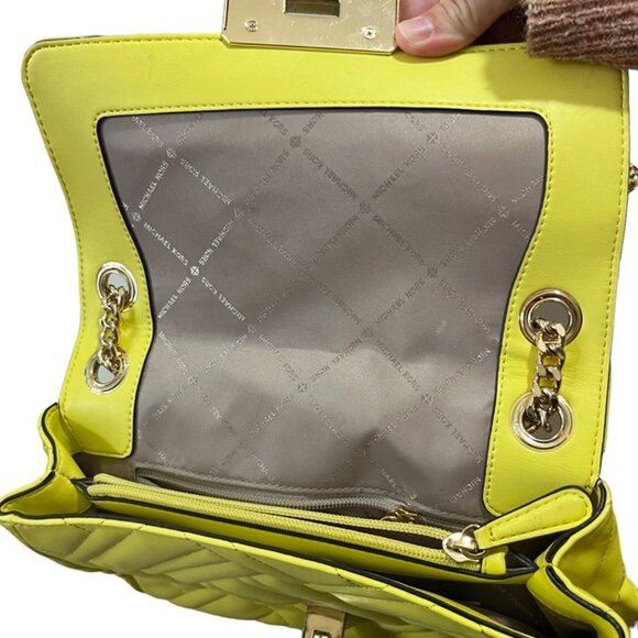 Michael Kors Peyton Vegan leather cross body purse yellow quilted chain strap - Picture 3 of 12